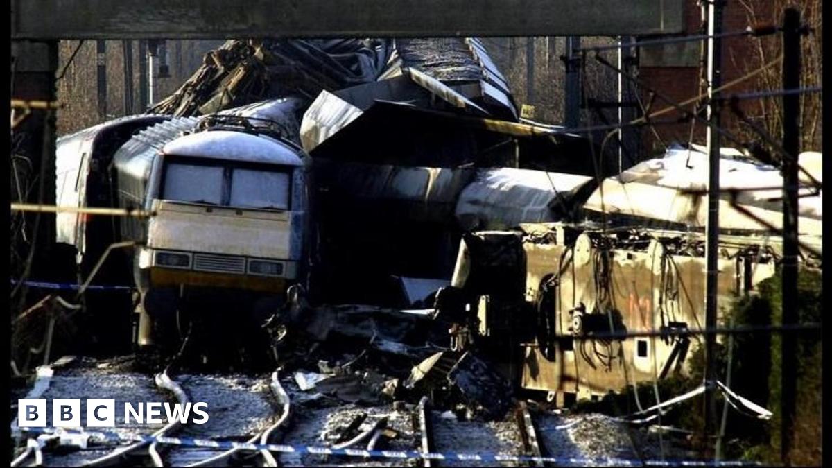 bbc.co.uk - Grace Wood - Memorial service marks 25 years since Great Heck train disaster
