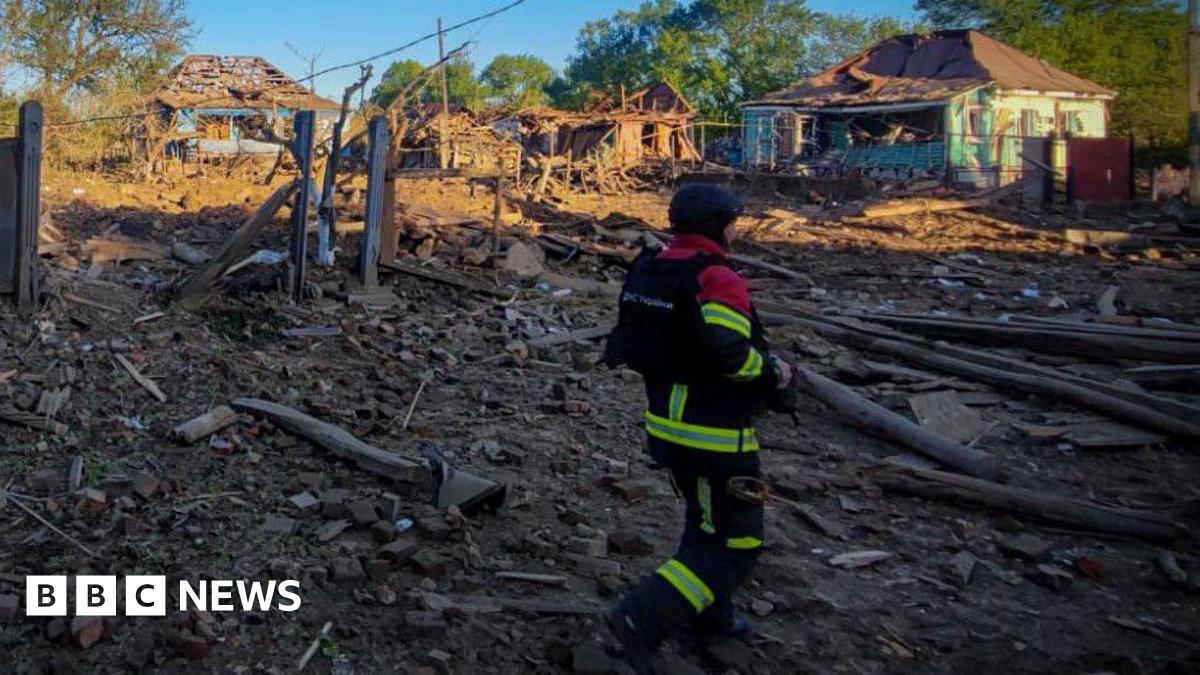 Ukraine labels Russian ceasefire a farce after hundreds of violations