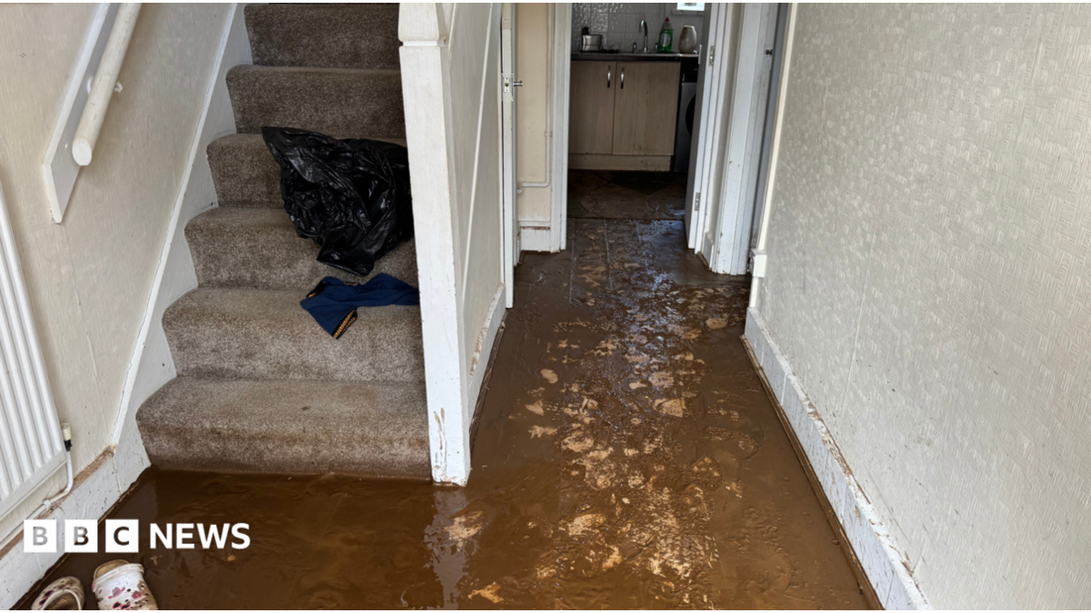 Residents hit by flooding call for quarry to shut after blast