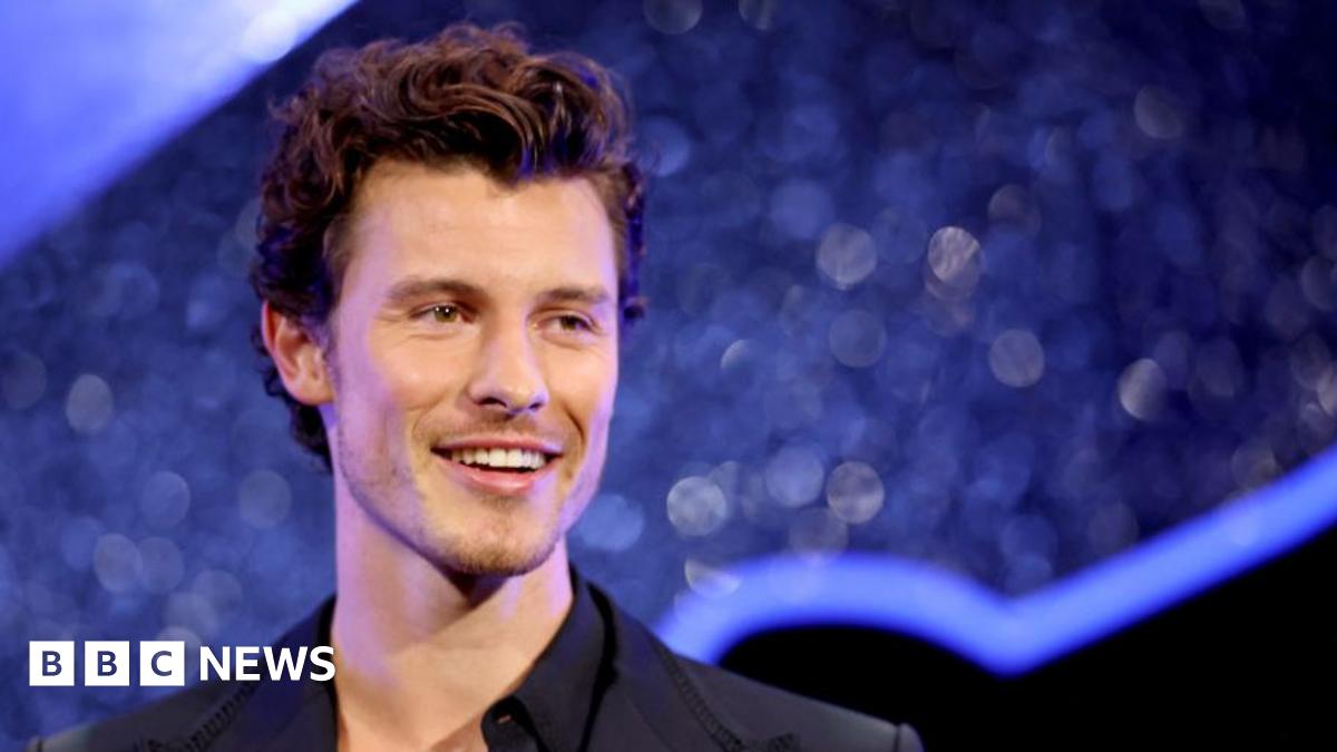 Shawn Mendes says he's 'just figuring out' sexuality BBC News