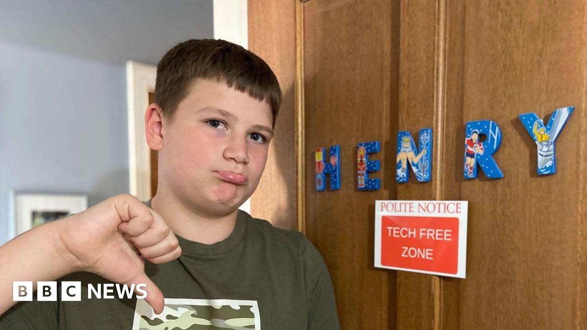 
                            What happened when teens tried out tech-free bedrooms?