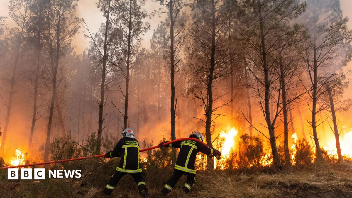 Wildfire threatens Bordeaux as more than 300,000 leave homes in France and Spain