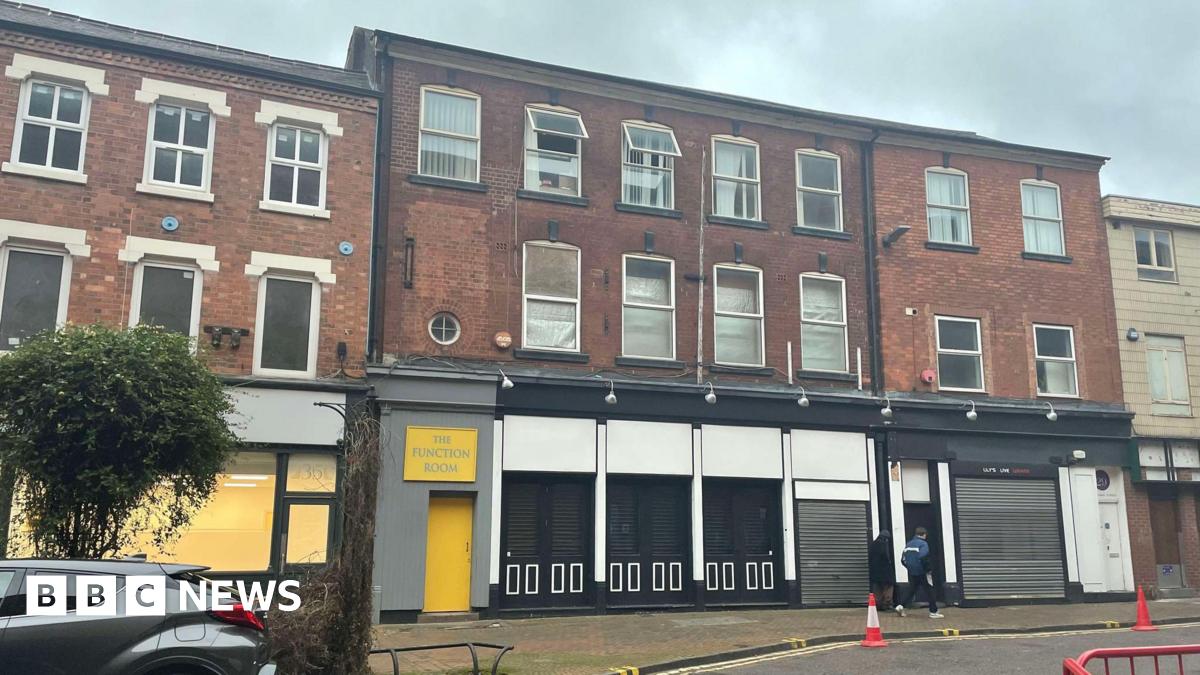 Bid to convert former Leicester nightclub into flats - BBC News