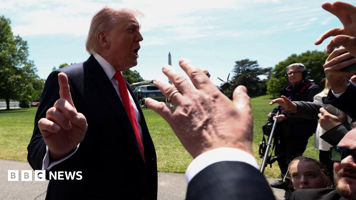 'Quiet, quiet, quiet!' - What triggers Trump to shut down reporters?