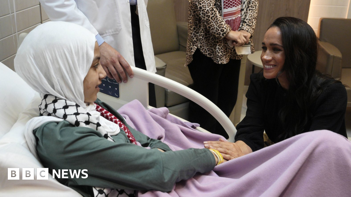 Harry and Meghan visit refugee camp as part of Middle East trip