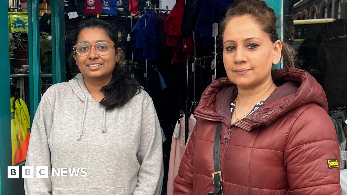 bbc.co.uk - Jonny Humphries - Ashton-under-Lyne: Will a new market stem town centre decline?