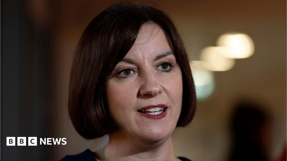 Forced adoptions: Government to apologise to victims in England