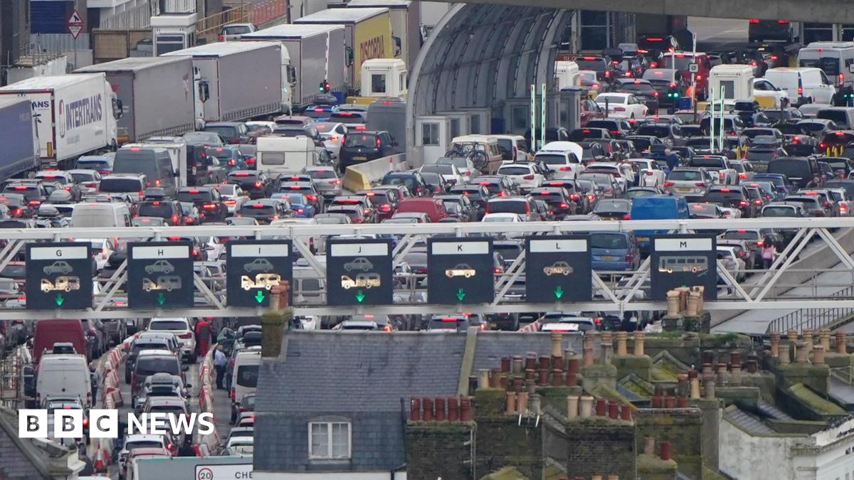 Dover: prepare for half term queues due to EU border process