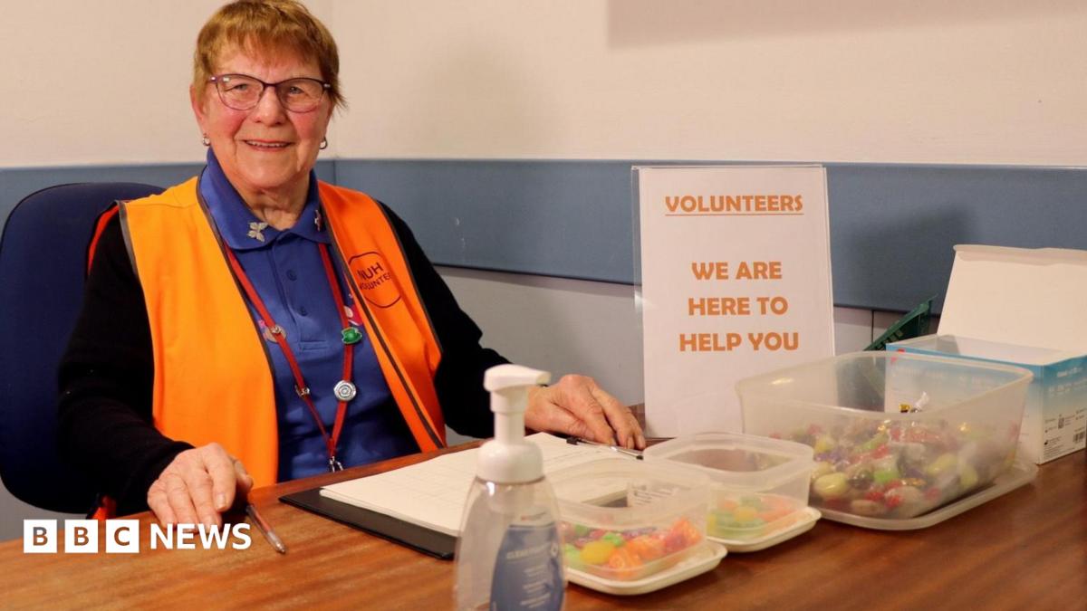'I love every minute', says Nottingham hospital volunteer, 90