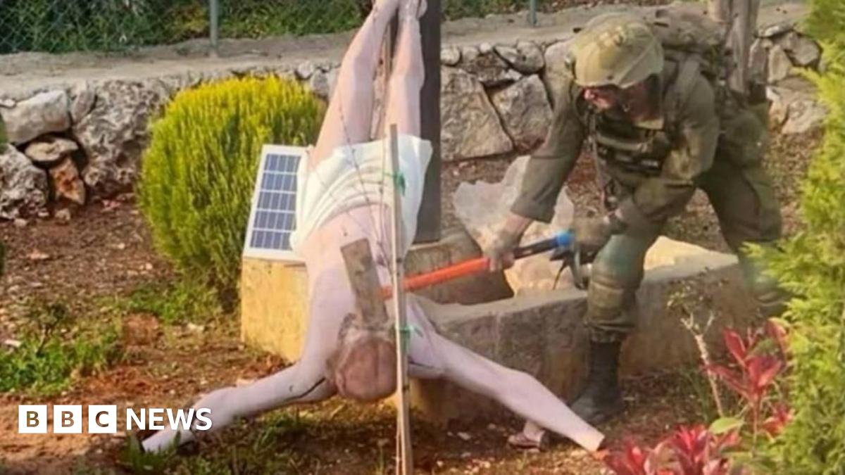 Israeli soldiers punished over vandalism of Jesus statue in Lebanon
