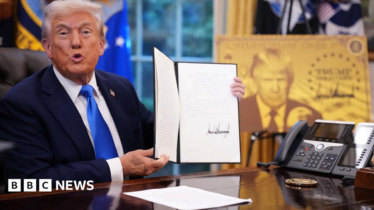 President Trump in the Oval Office on 19 September 2025 