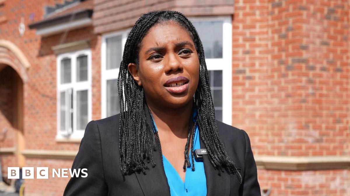 Badenoch Urges Tories to Focus on Solutions, Differentiate from Reform UK's Populism