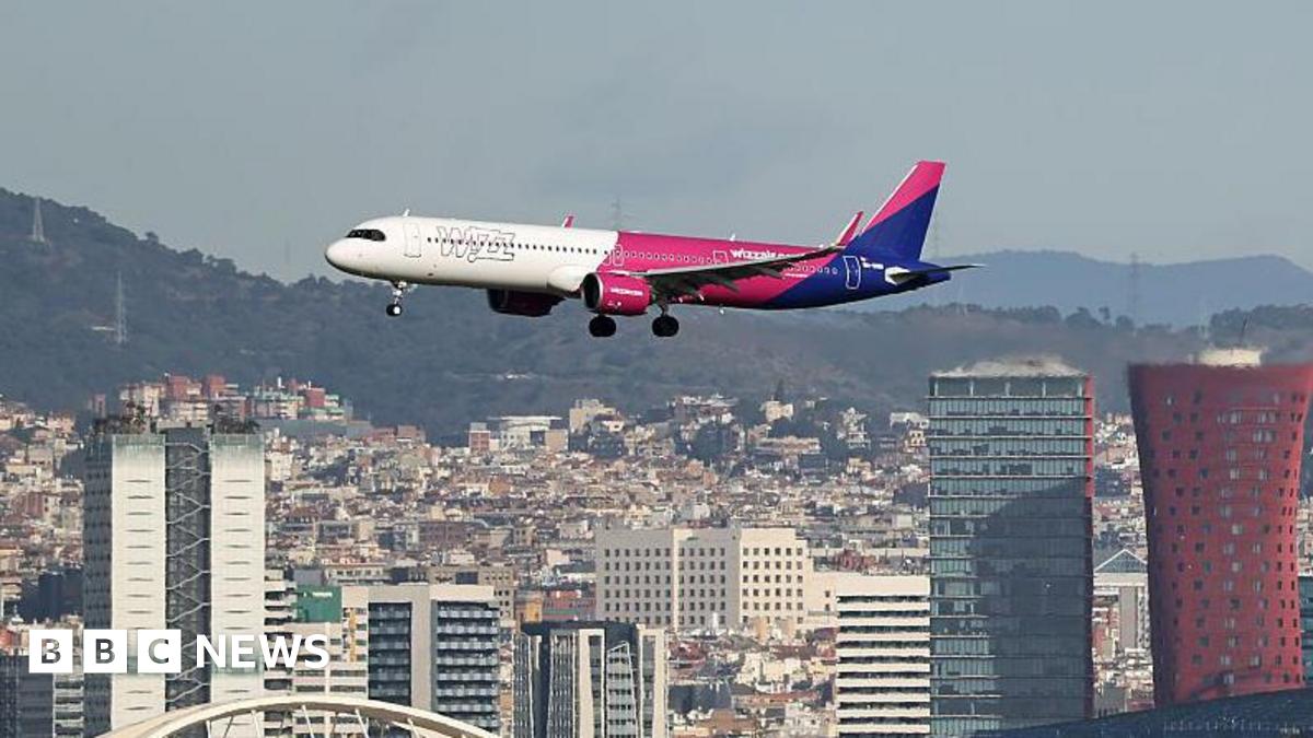 European flight prices are falling in short-term, Wizz Air boss says