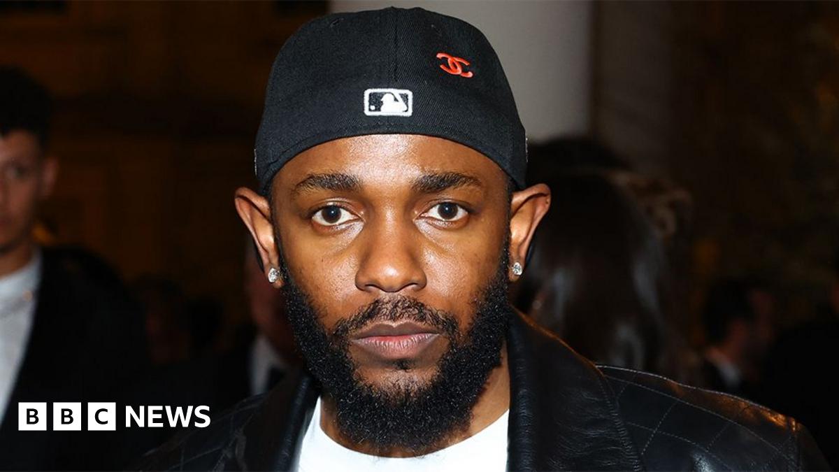 BET Hip Hop Awards: Kendrick Lamar dominates with eight prizes - BBC News