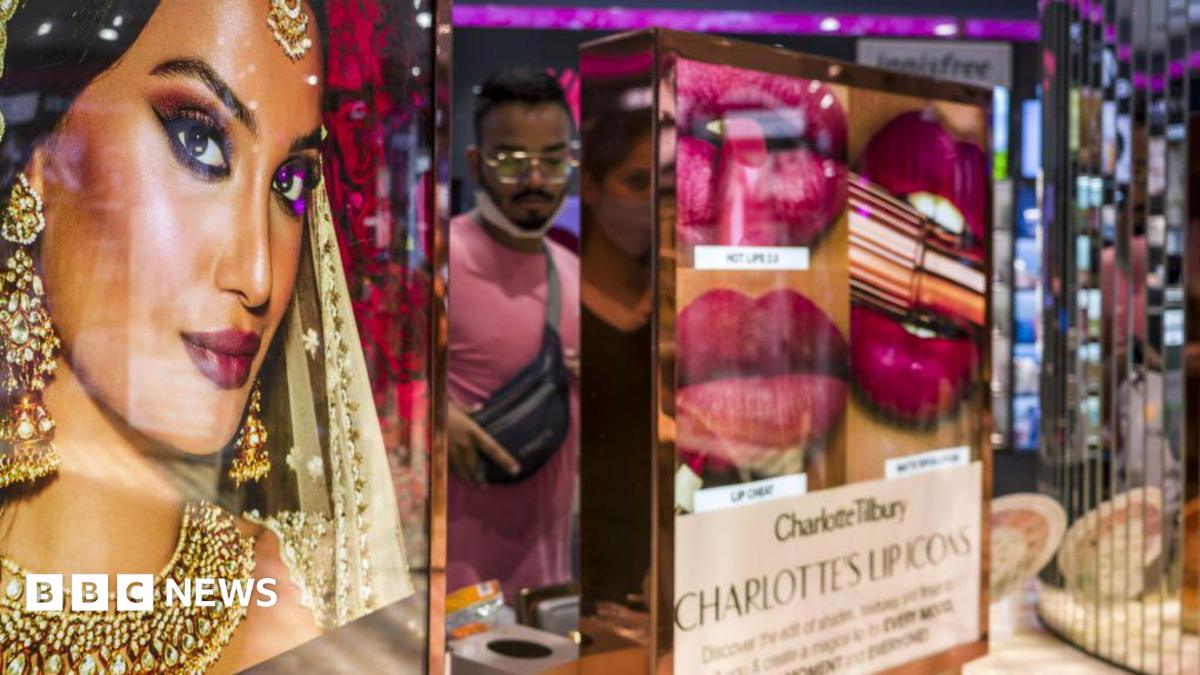 bbc.co.uk - Nikhil Inamdar - L'Oreal, Est&eacute;e Lauder: India's Gen Z are driving up a mega boom in its beauty market