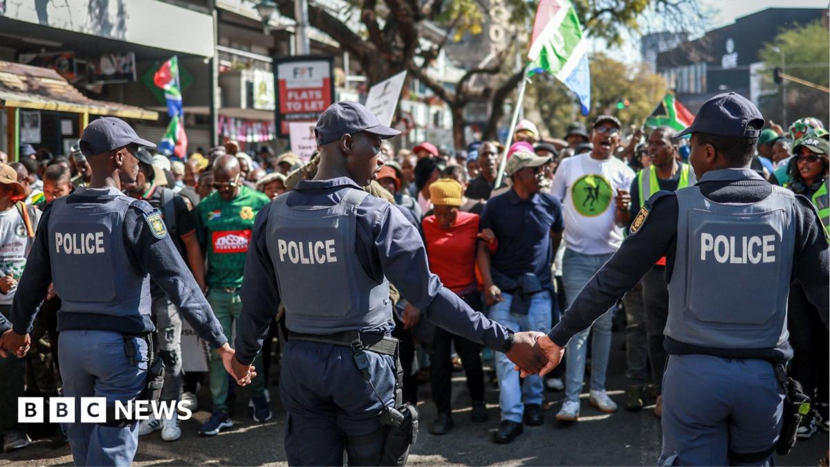 Thousands of anti-migrant protesters march in South Africa amid heavy police presence