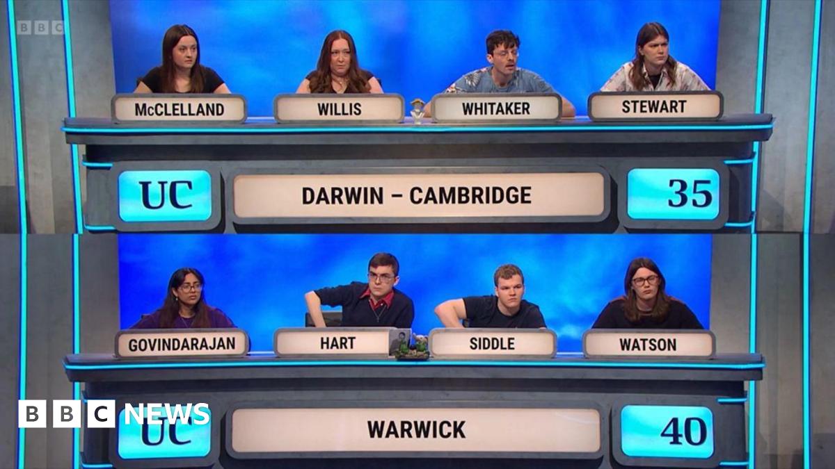 University of Warwick reaches University Challenge final - BBC News