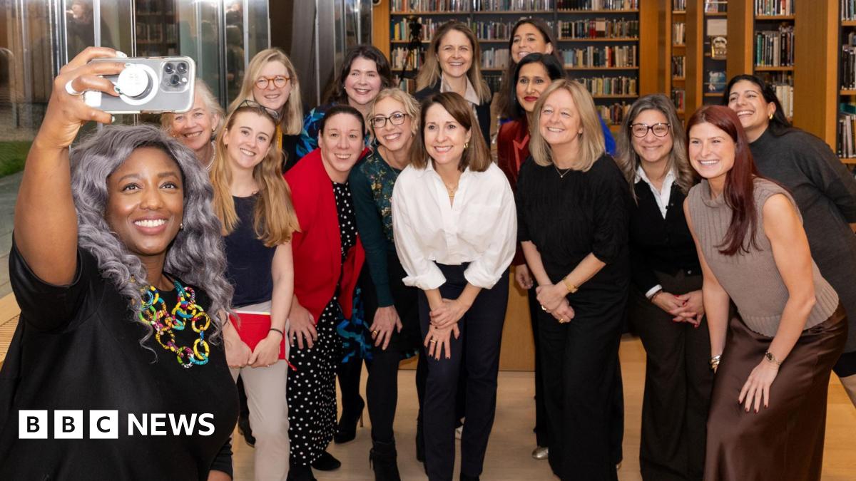 UK launches taskforce to ‘break down barriers’ for women in tech   BBC
