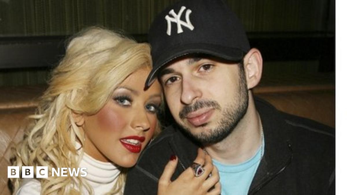 Christina Aguilera files for divorce from Jordan Bratman BBC News