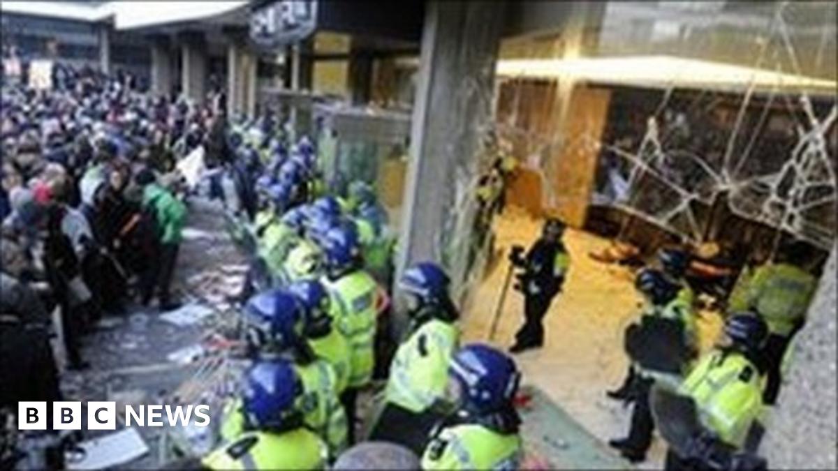 Student Bryan Simpson in court over Millbank protest - BBC News