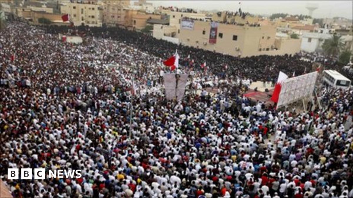 Bahrain: Sunni leaders begin talks with Shia groups - BBC News