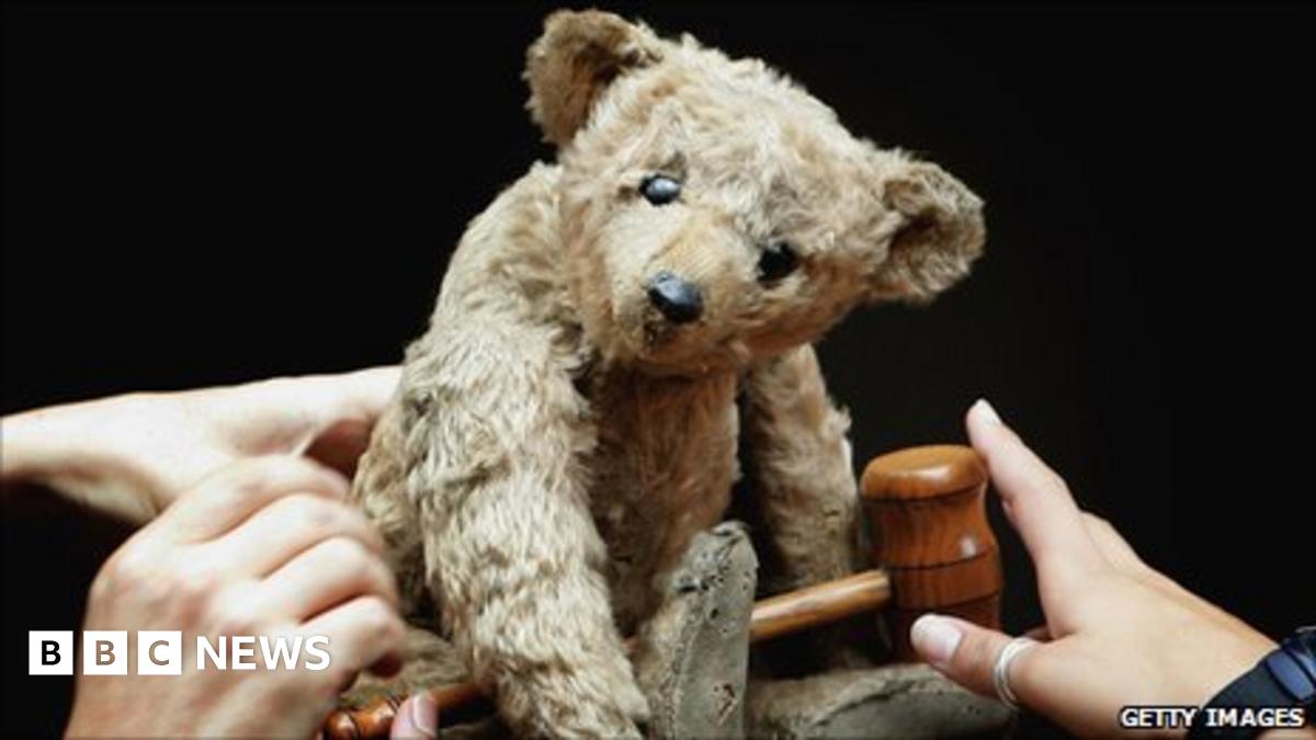 The great teddy bear shipwreck mystery - BBC News