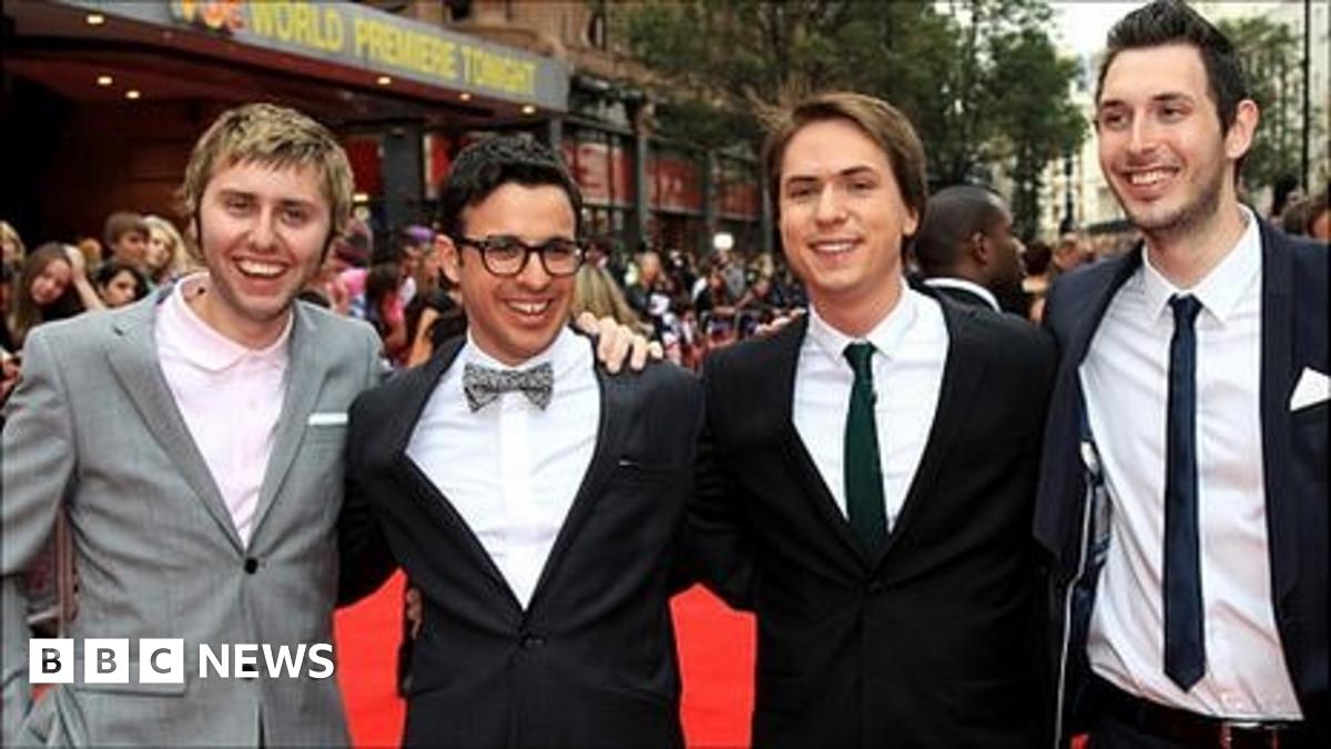 Inbetweeners sets box-office benchmark for UK comedy - BBC News