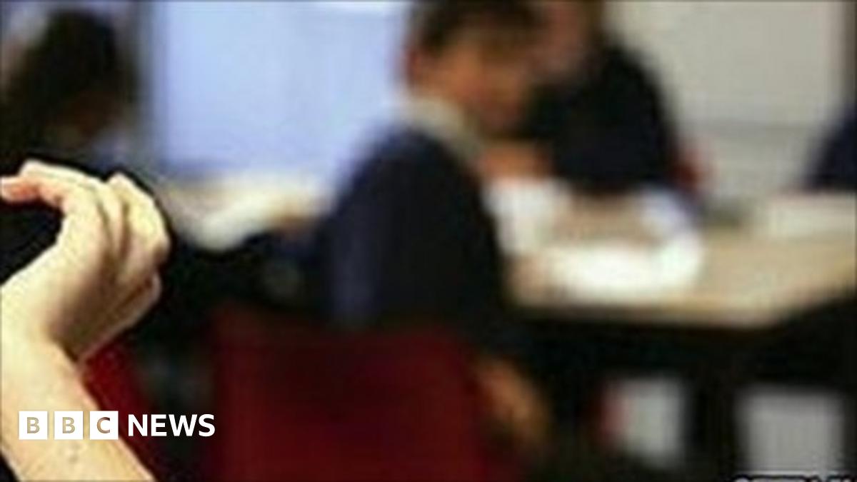Incompetent Scots teachers to be barred more quickly - BBC News