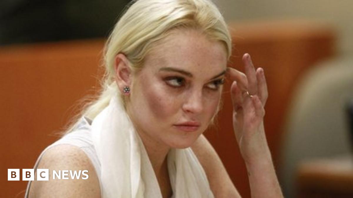 Lindsay Lohan handcuffed in LA court probation hearing BBC News