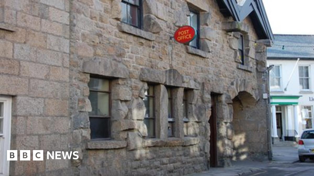 St Mary's post office changes hands after 40 years - BBC News