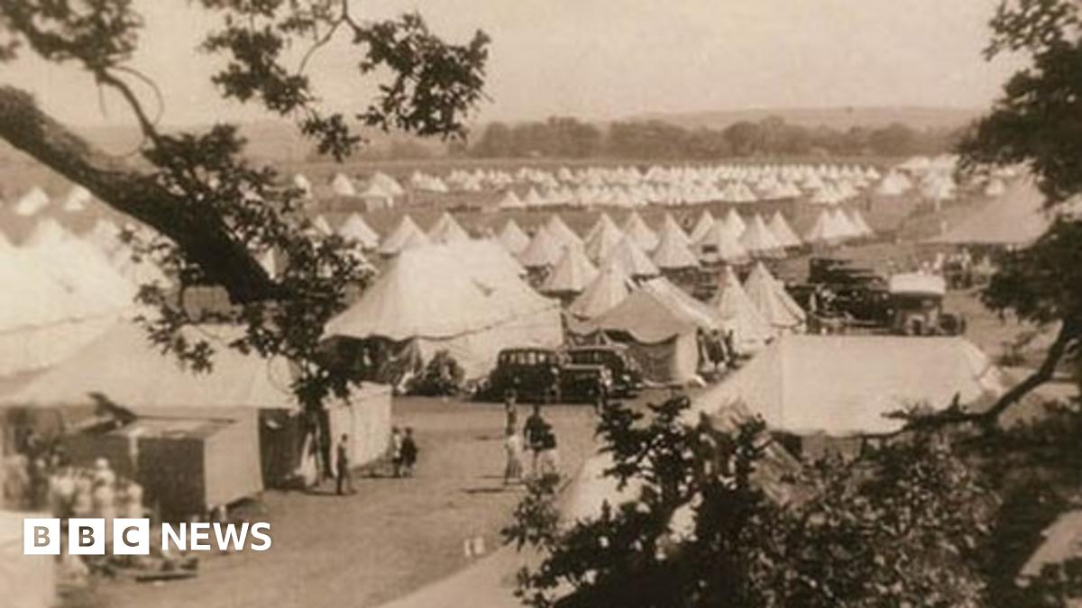 Basque 'children' gather for reunion in Southampton - BBC News