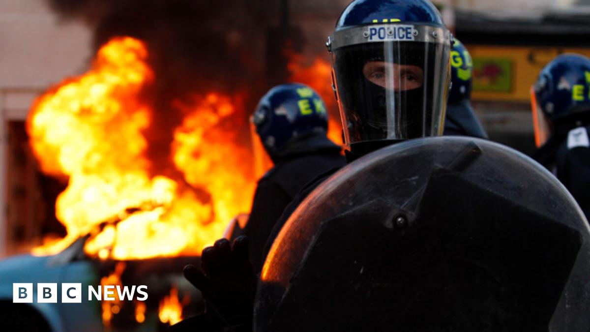 England riots: Who's been prosecuted? - BBC News
