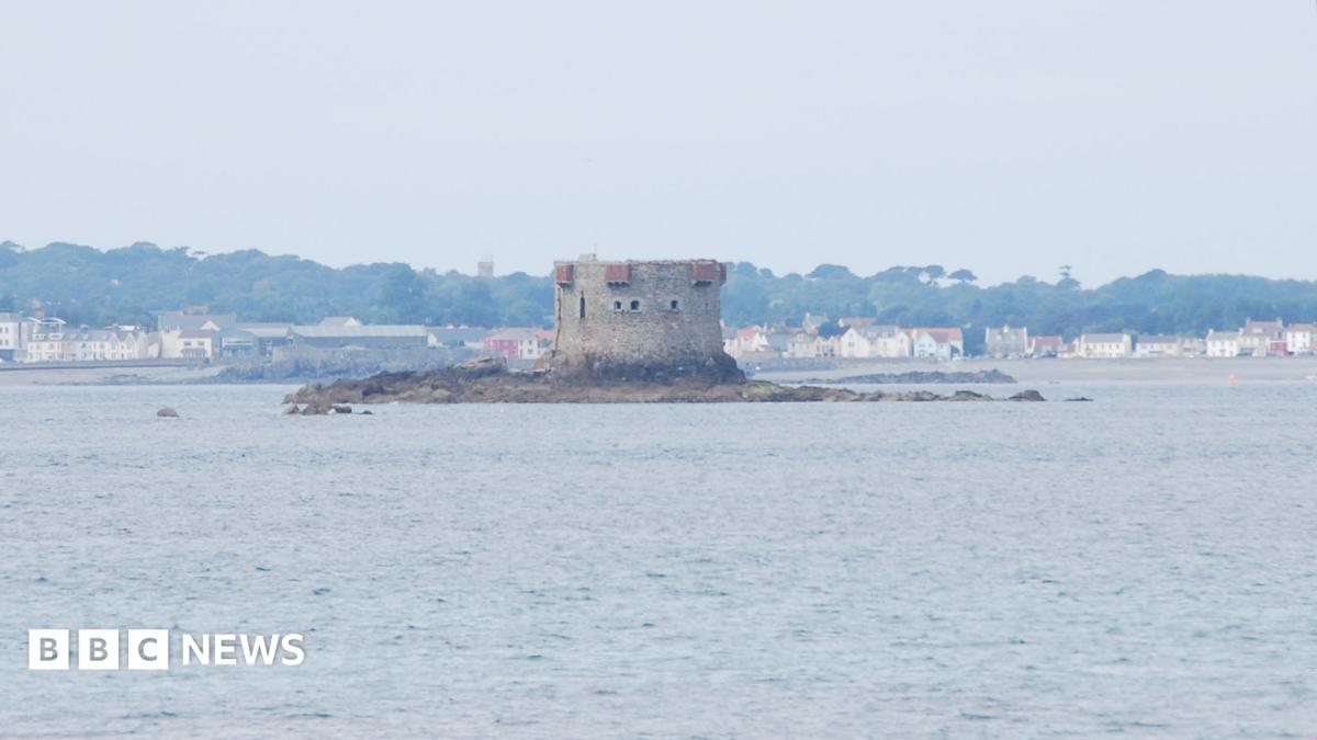 guernsey-s-brehon-tower-to-be-repaired-bbc-news