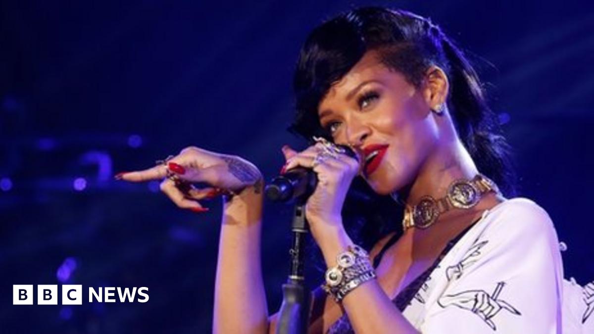 Rihanna's 777 tour has London fans queuing for hours BBC News