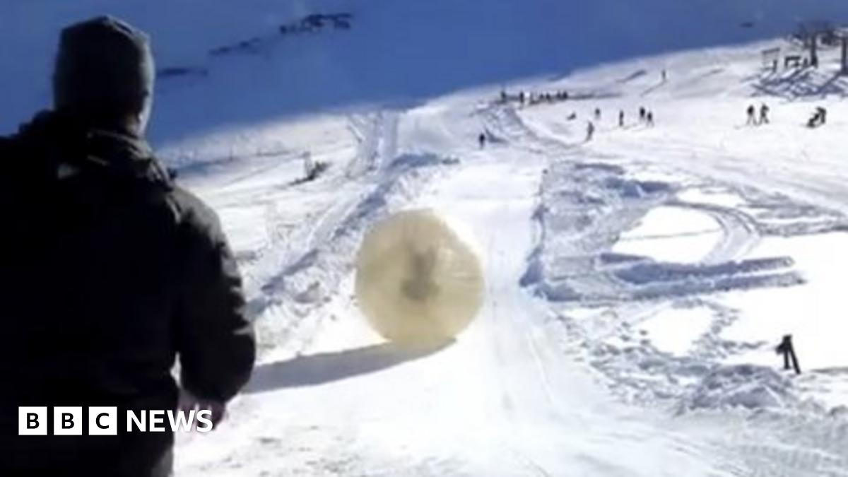 Russia investigates horrific 'zorb' ride death - BBC News