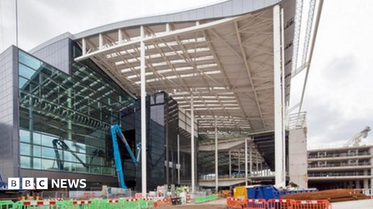 Heathrow's new Terminal 2 to open in a year - BBC News