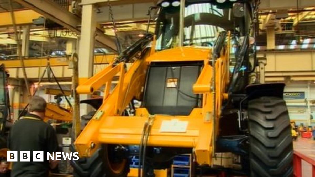 JCB jobs boosts 'struggling towns' of Cheadle and Uttoxeter - BBC News