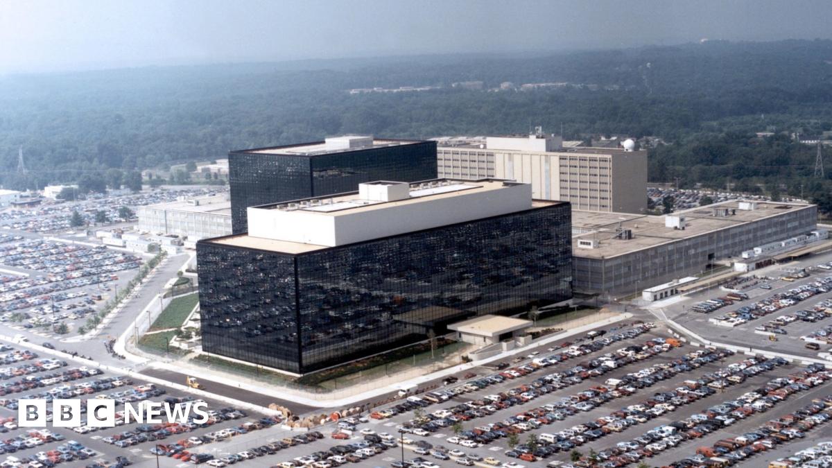 NSA could 'spy on offline computers', says latest leak - BBC News