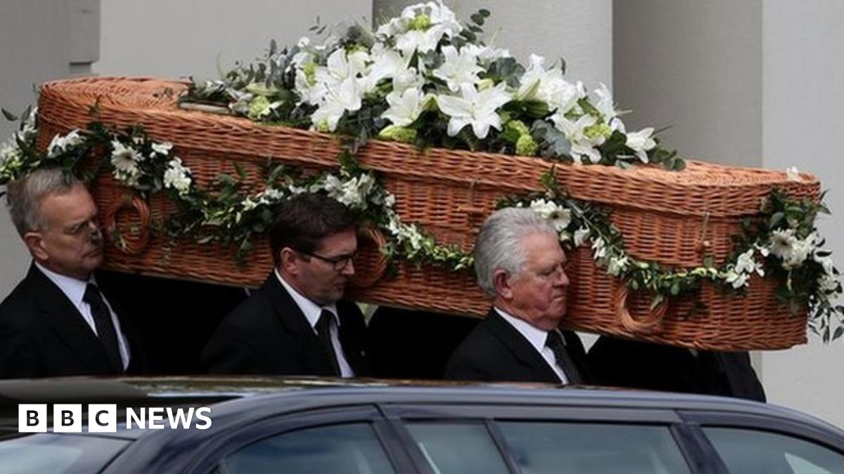 Sue Townsend's funeral is held in Leicester BBC News
