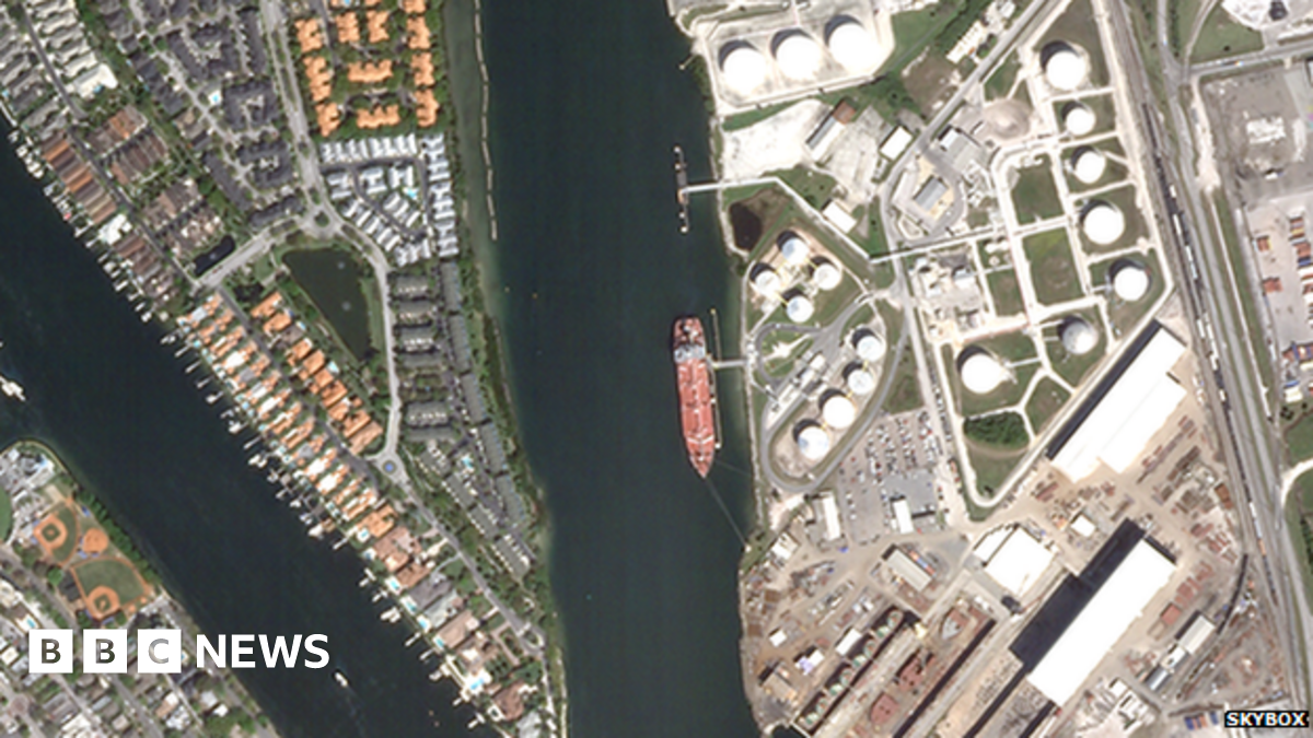 Mini-satellites send high-definition views of Earth