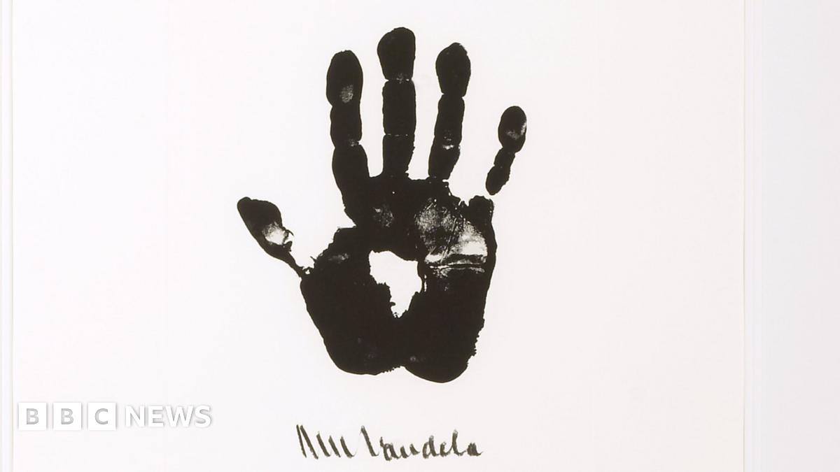 Liverpool Museum exhibits Nelson Mandela drawings and lithographs - BBC ...