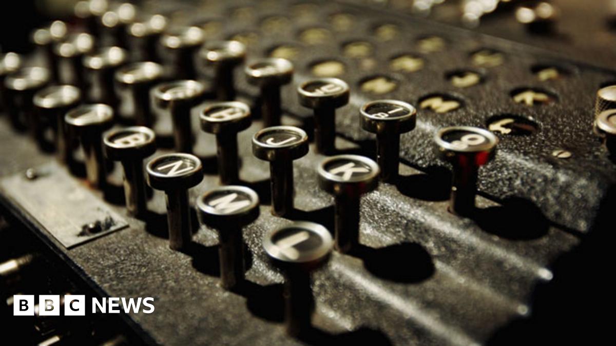 Poland's overlooked Enigma codebreakers - BBC News