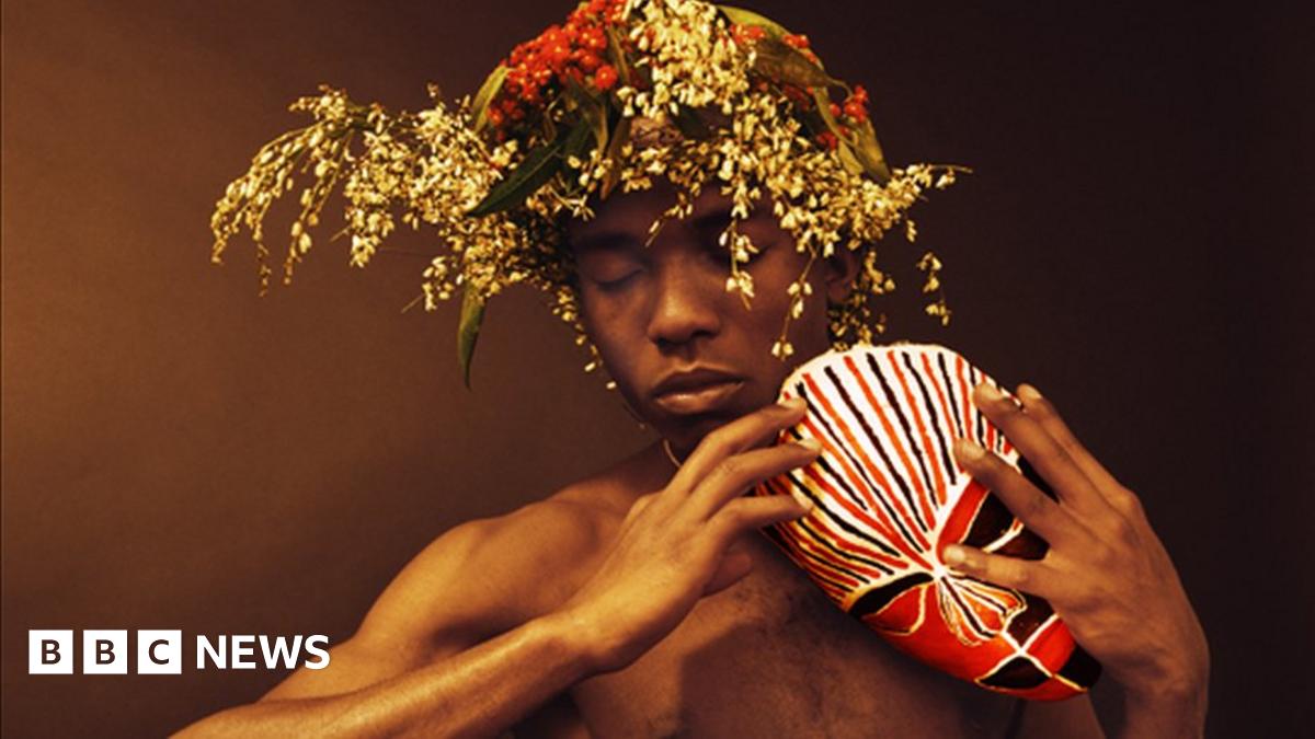 In pictures: Exploring the African male - BBC News