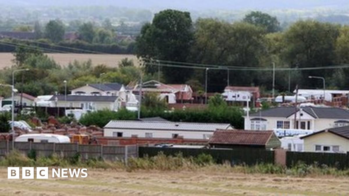 Connors family ordered to pay £360,000 for keeping slaves BBC News