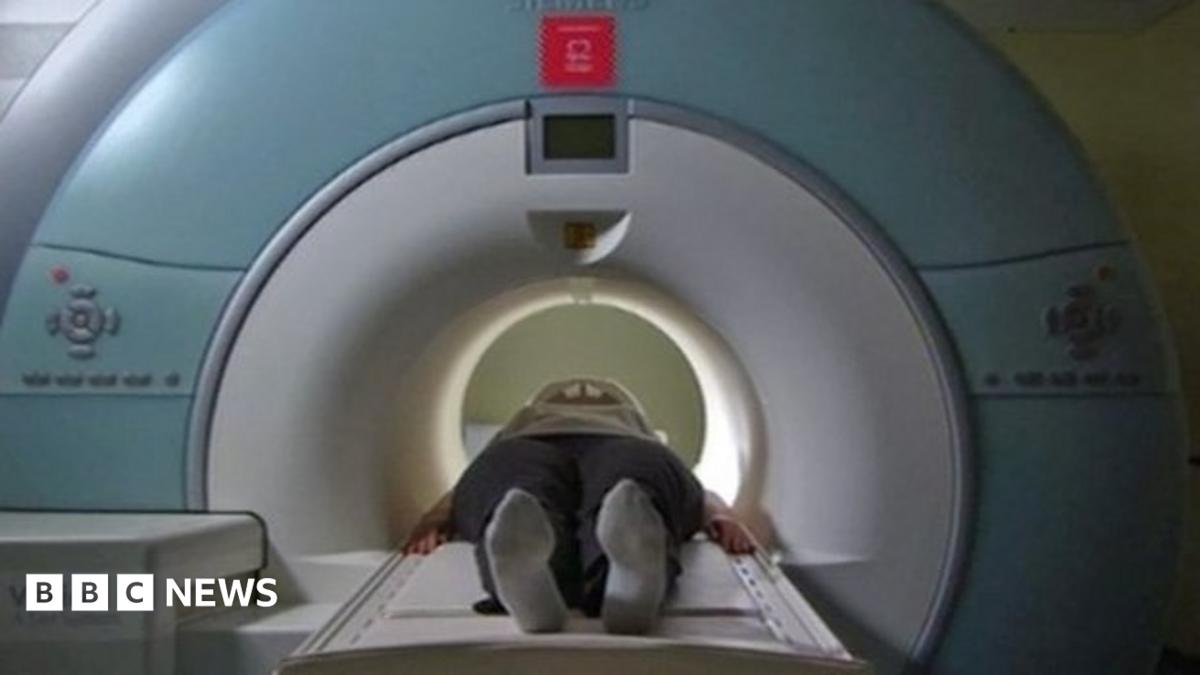 Guernsey CT scanner fixed after faults - BBC News