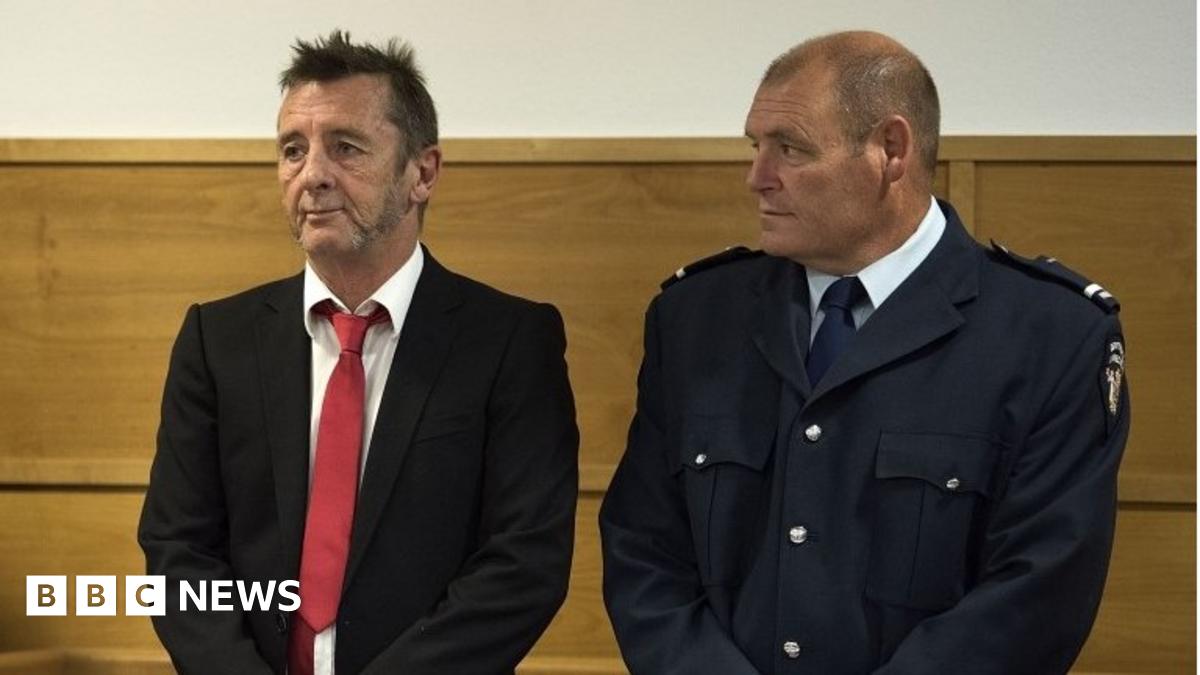 AC/DC drummer Phil Rudd pleads guilty to threat to kill BBC News
