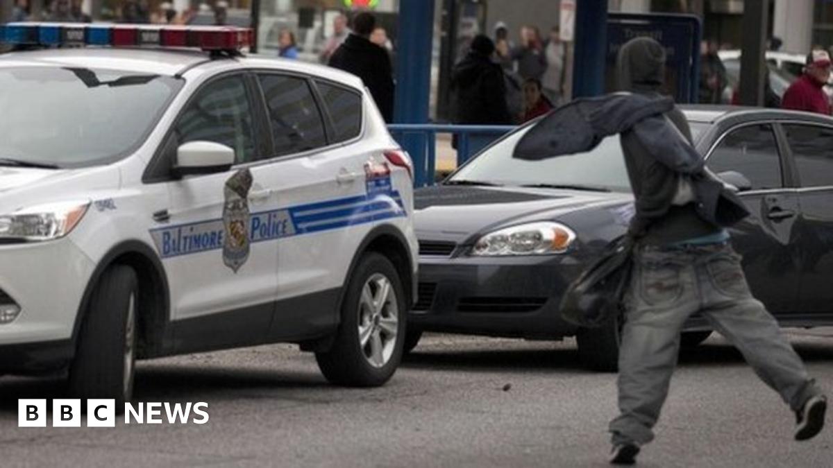 Baltimore Freddie Gray death protest turns violent BBC News