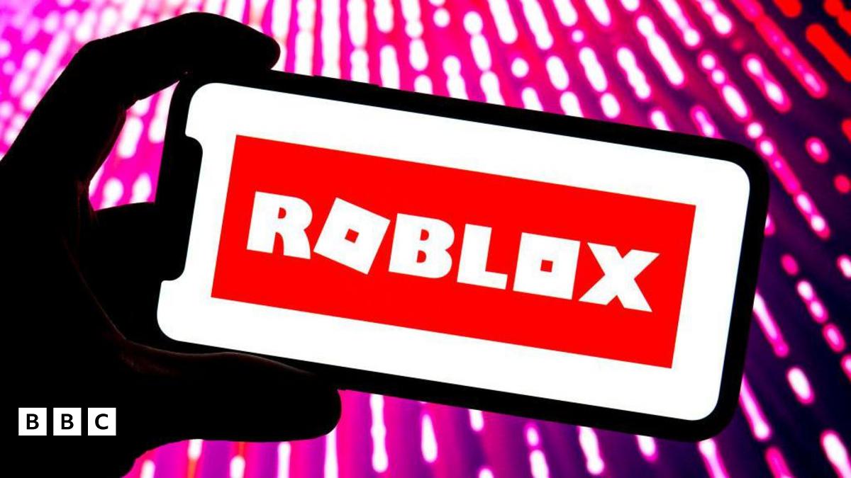Roblox: U-13s to be blocked from messaging and some games - BBC Newsround