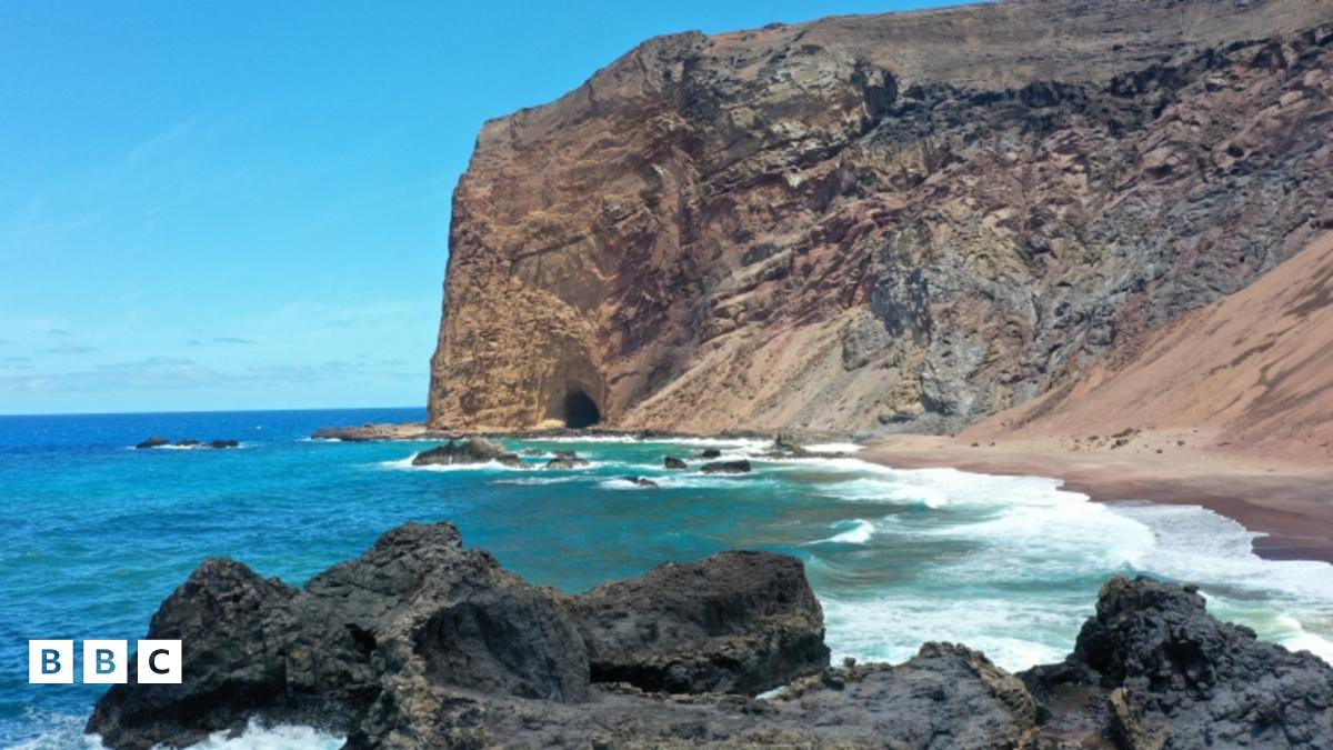 Plastic pollution: Scientists find rocks 'made of plastic' on remote ...