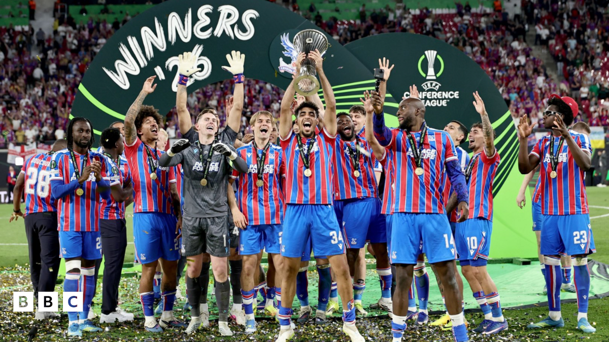 Crystal Palace Avrupa'da İlk Kupalı Zaferini Elde Etti!